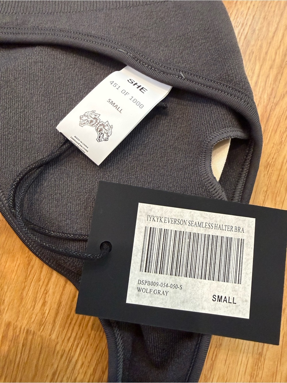 NWT Darc Sport IYKYK Everson Seamless Halter Bra Wolf Gray Small - Picture 3 of 5